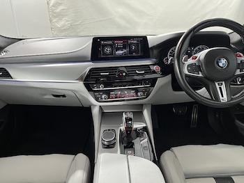 Used BMW M5 2018 for sale - 77950807: Photo