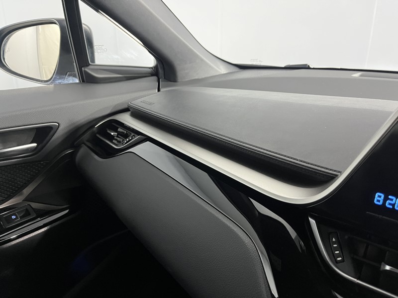 Used Toyota C-HR 2019 for sale - 77665239: Photo 25