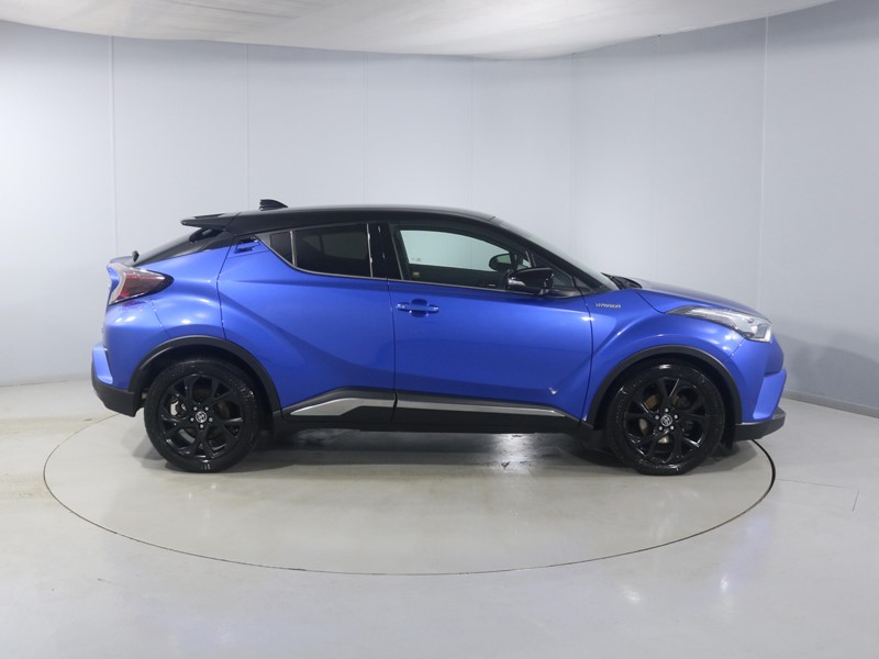 Used Toyota C-HR 2019 for sale - 77665239: Photo 3