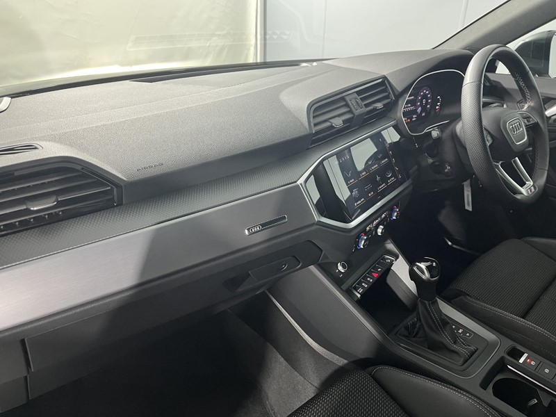 Used Audi Q3 2021 for sale - 76981451: Photo 7