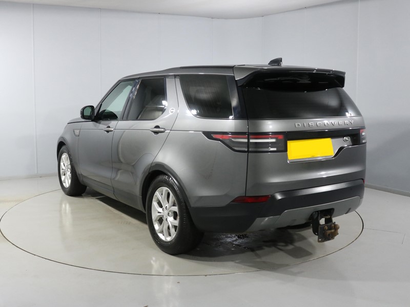 Used Land Rover Discovery 2018 for sale - 77170634: Photo 2