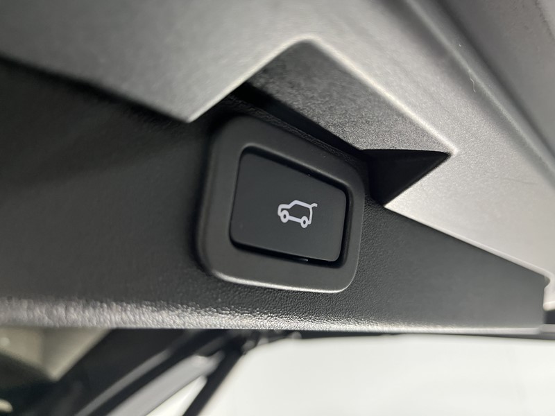 Used Land Rover Discovery 2018 for sale - 77170634: Photo 45