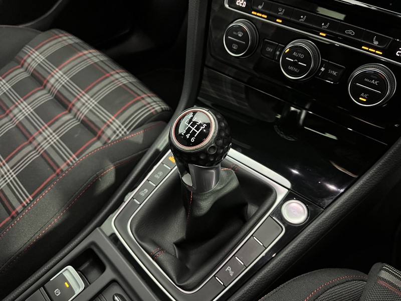 Used Volkswagen Golf 2019 for sale - 77545415: Photo 10