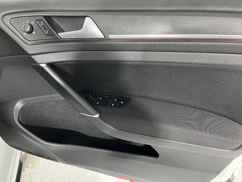 Used Volkswagen Golf 2019 for sale - 77545415: Photo 20