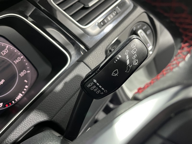 Used Volkswagen Golf 2019 for sale - 77545415: Photo 26