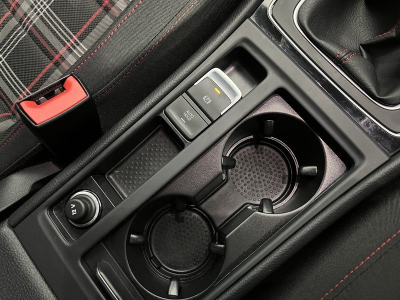 Used Volkswagen Golf 2019 for sale - 77545415: Photo 32