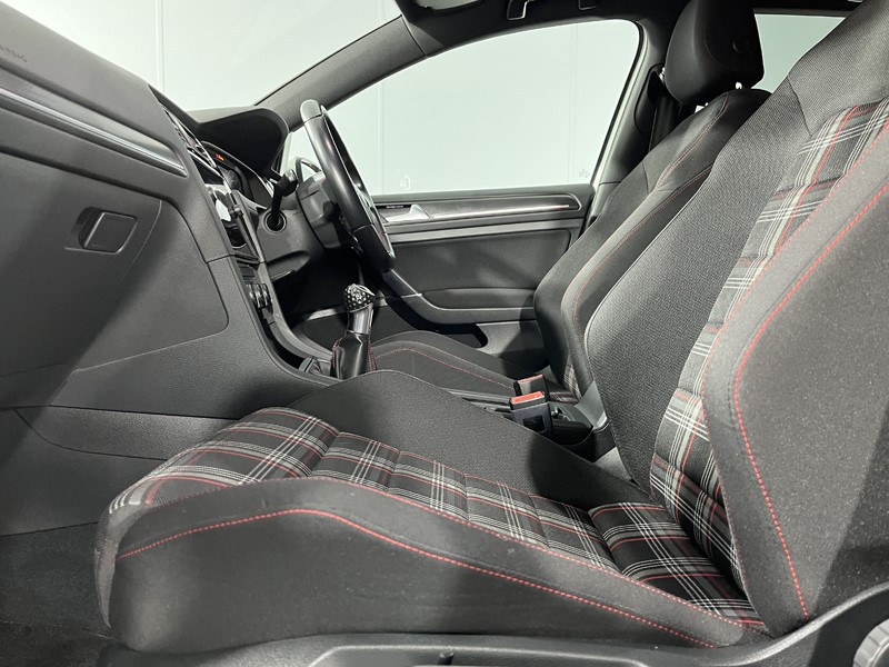 Used Volkswagen Golf 2019 for sale - 77545415: Photo 34