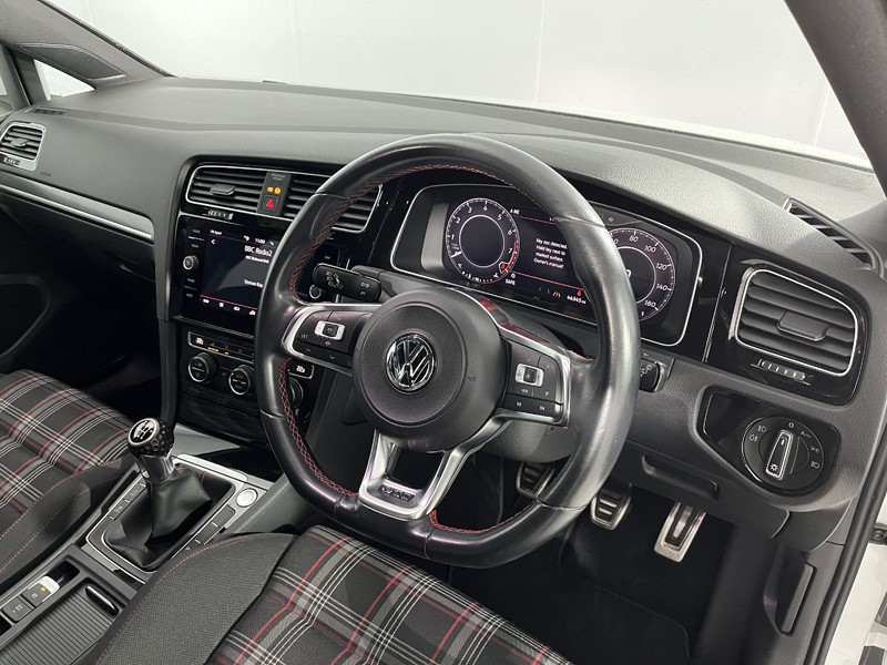 Used Volkswagen Golf 2019 for sale - 77545415: Photo 6