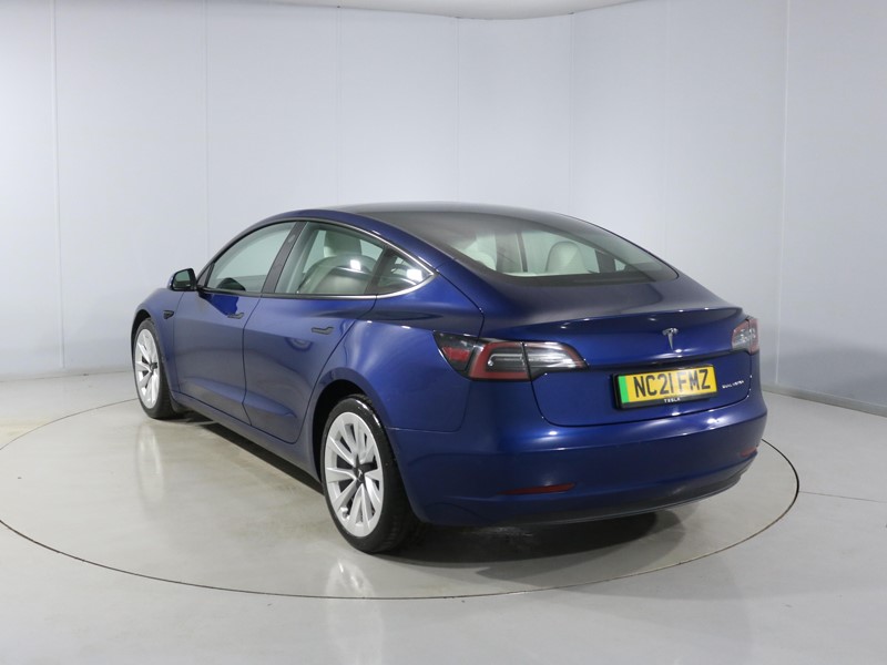 Used Tesla Model 3 2021 for sale - 77093892: Photo 2