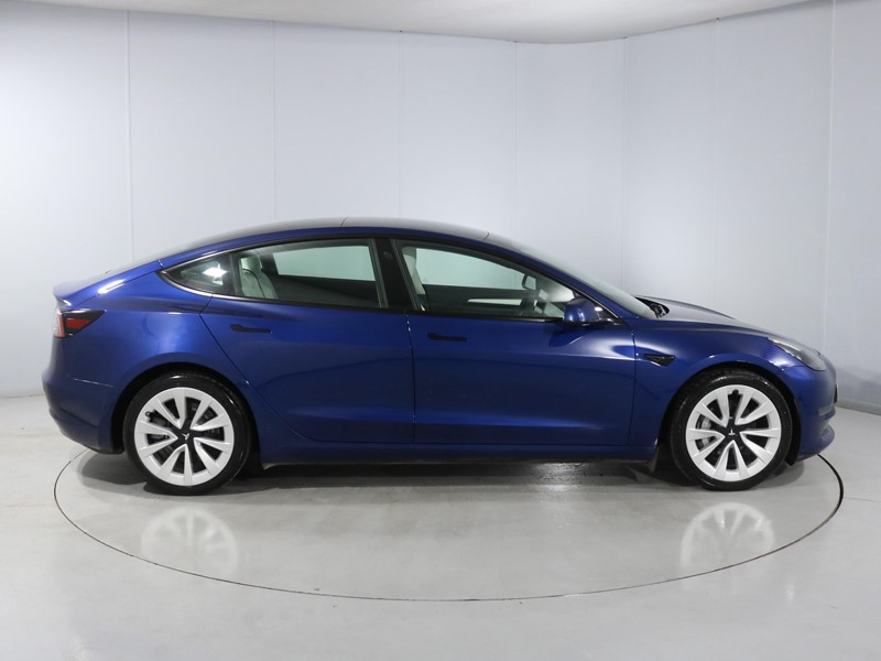 Used Tesla Model 3 2021 for sale - 77093892: Photo 3
