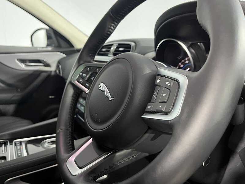 Used Jaguar F-Pace 2020 for sale - 77930977: Photo 23