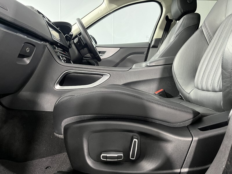 Used Jaguar F-Pace 2020 for sale - 77930977: Photo 35