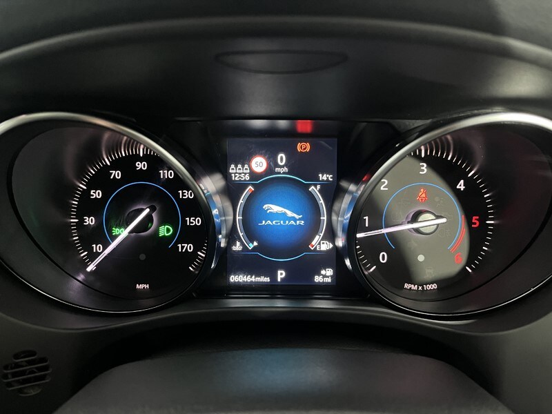 Used Jaguar F-Pace 2020 for sale - 77930977: Photo 9