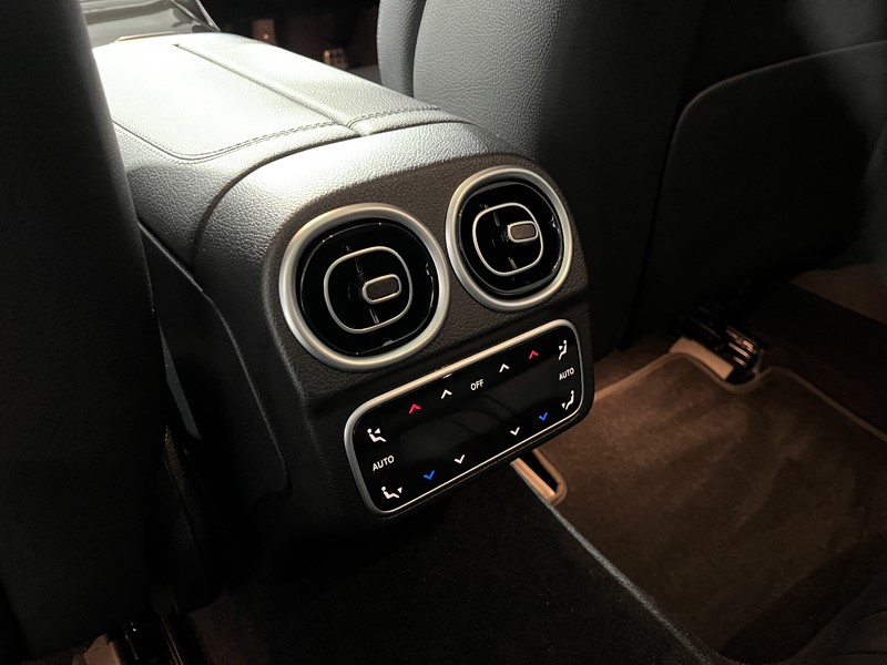 Used Mercedes-Benz C Class 2023 for sale - 76981037: Photo 40