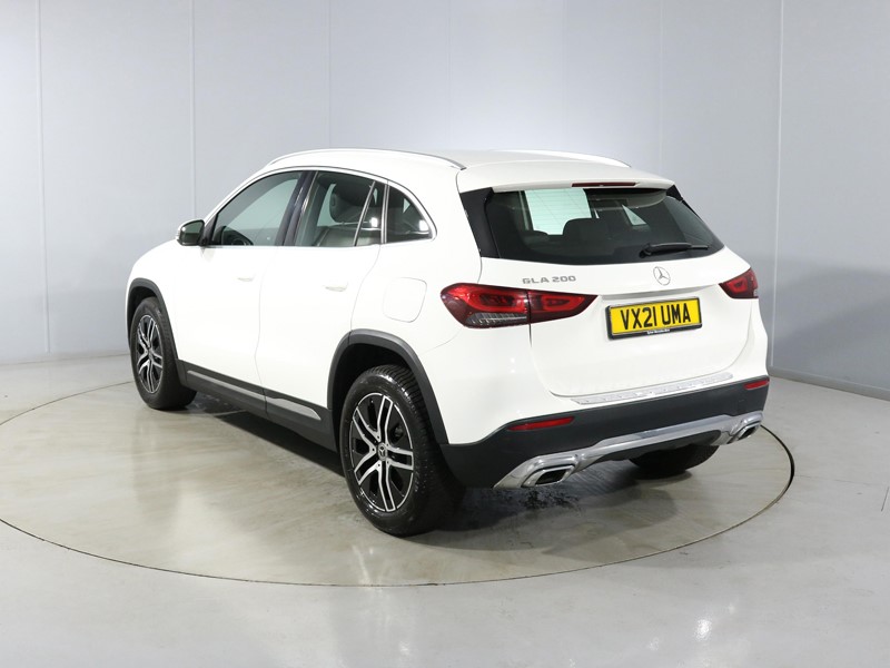 Used Mercedes-Benz GLA 2021 for sale - 76981268: Photo 2