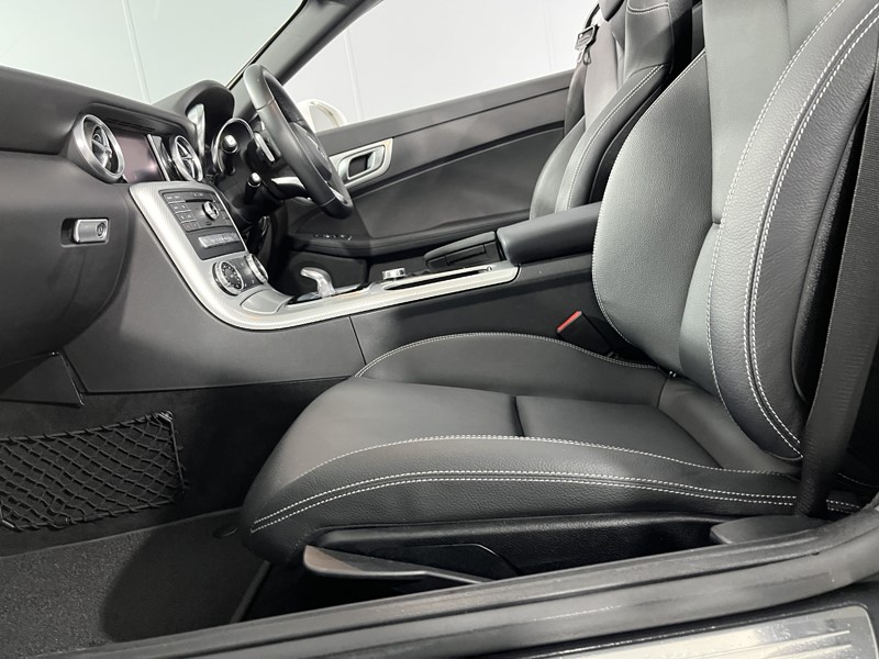 Used Mercedes-Benz SLC 2017 for sale - 77665217: Photo 32