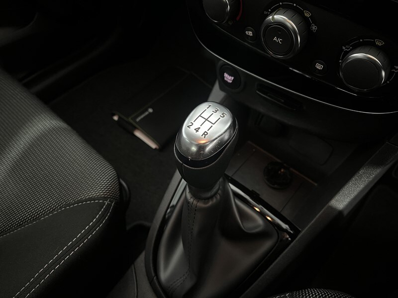 Used Renault Clio 2019 for sale - 77589850: Photo 11