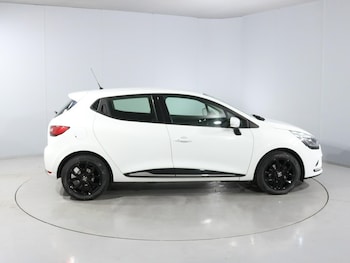 Used Renault Clio 2019 for sale - 77589850: Photo
