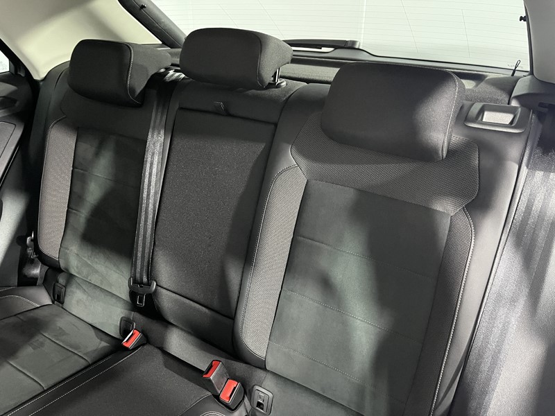 Used Volkswagen T-Roc 2022 for sale - 77665223: Photo 12