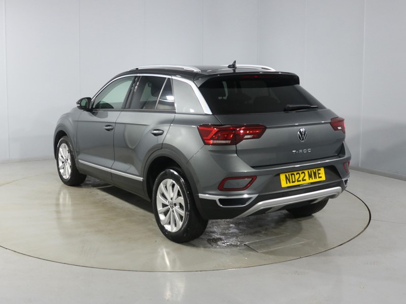 Used Volkswagen T-Roc 2022 for sale - 77665223: Photo 2