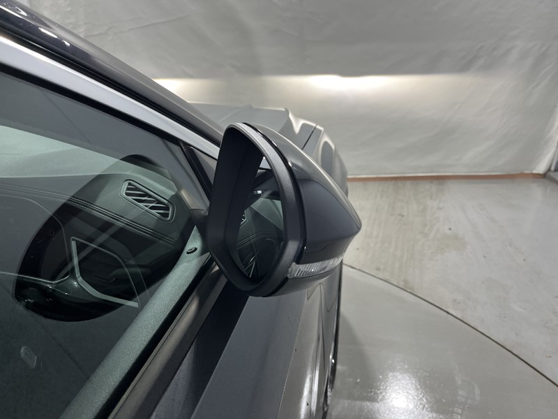 Used Volkswagen T-Roc 2022 for sale - 77665223: Photo 40