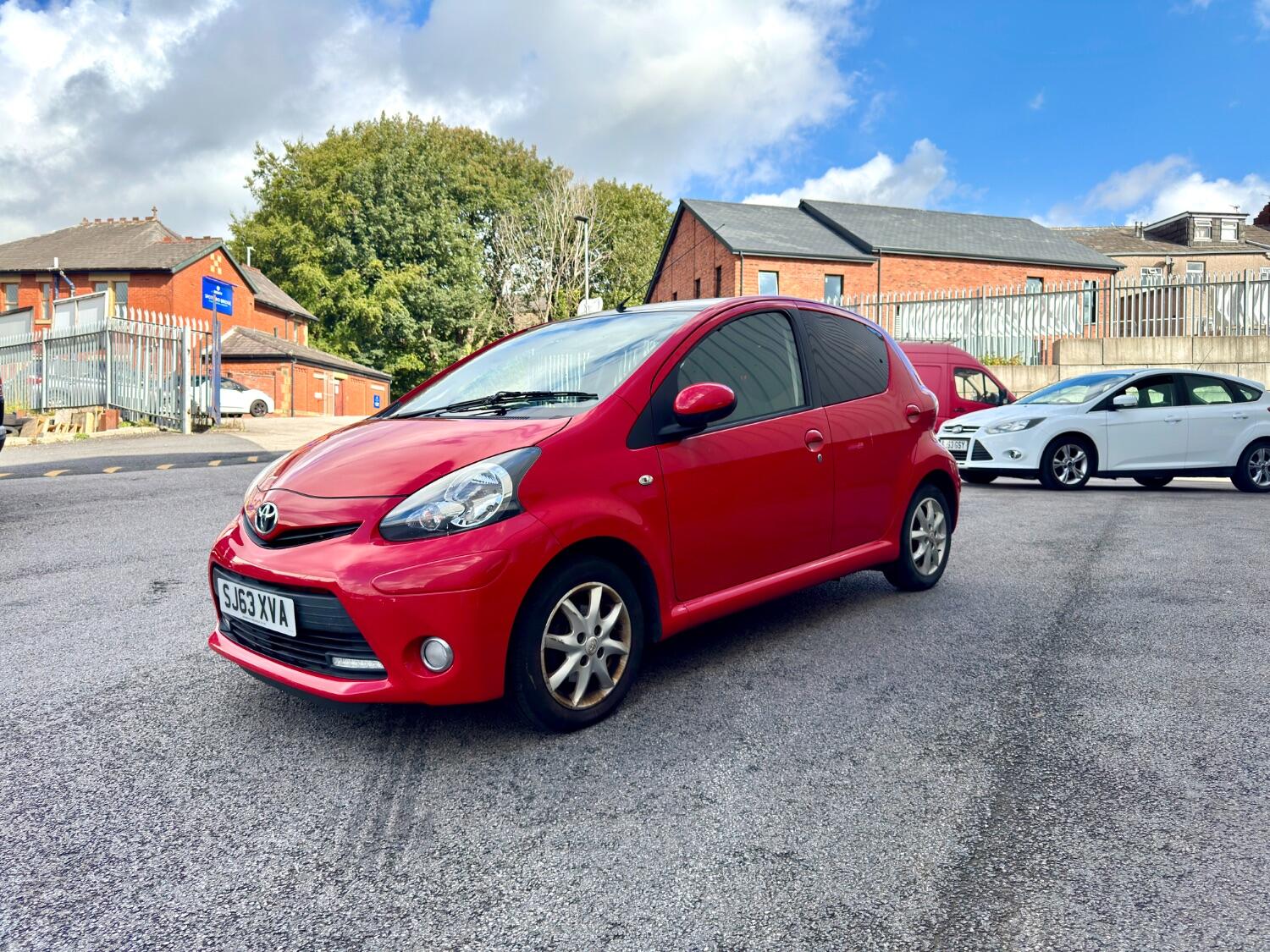 Used Toyota AYGO 2013 for sale - 76799098: Photo 13