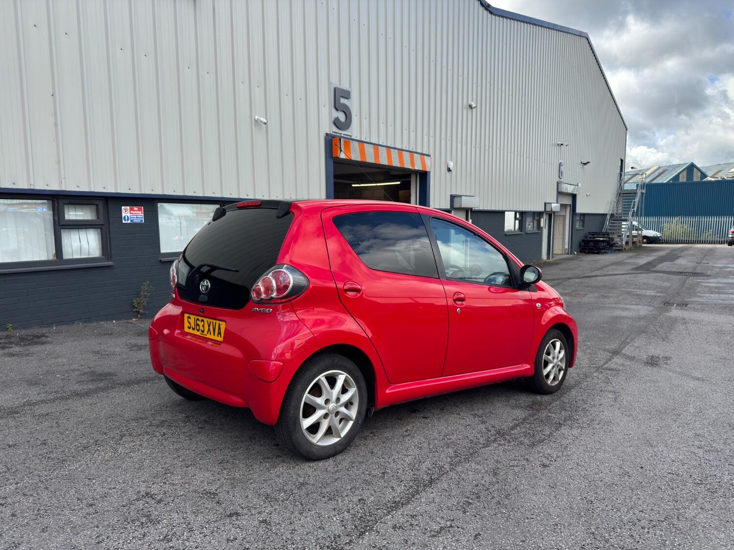 Used Toyota AYGO 2013 for sale - 76799098: Photo 15