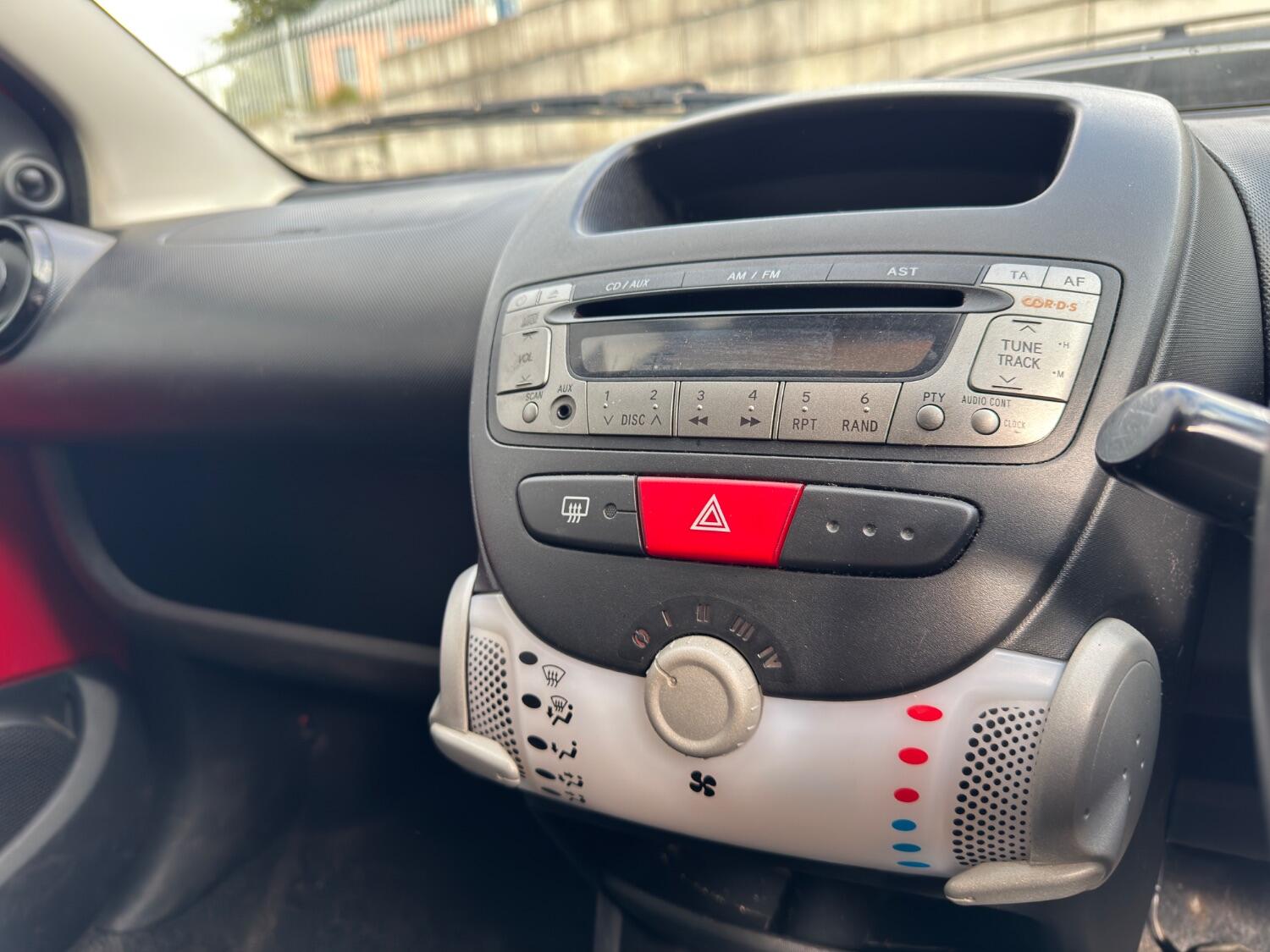 Used Toyota AYGO 2013 for sale - 76799098: Photo 23