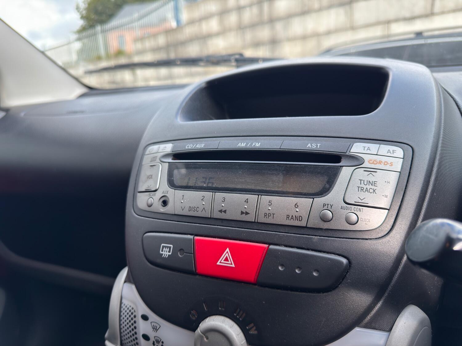 Used Toyota AYGO 2013 for sale - 76799098: Photo 25