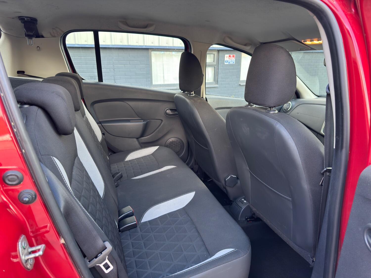 Used Dacia Sandero Stepway 2013 for sale - 76799102: Photo 17