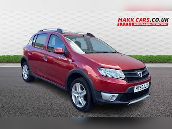 2013 - 0.9 TCe Laureate 5dr