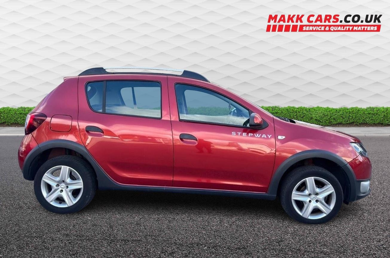 Used Dacia Sandero Stepway 2013 for sale - 76799102: Photo 3