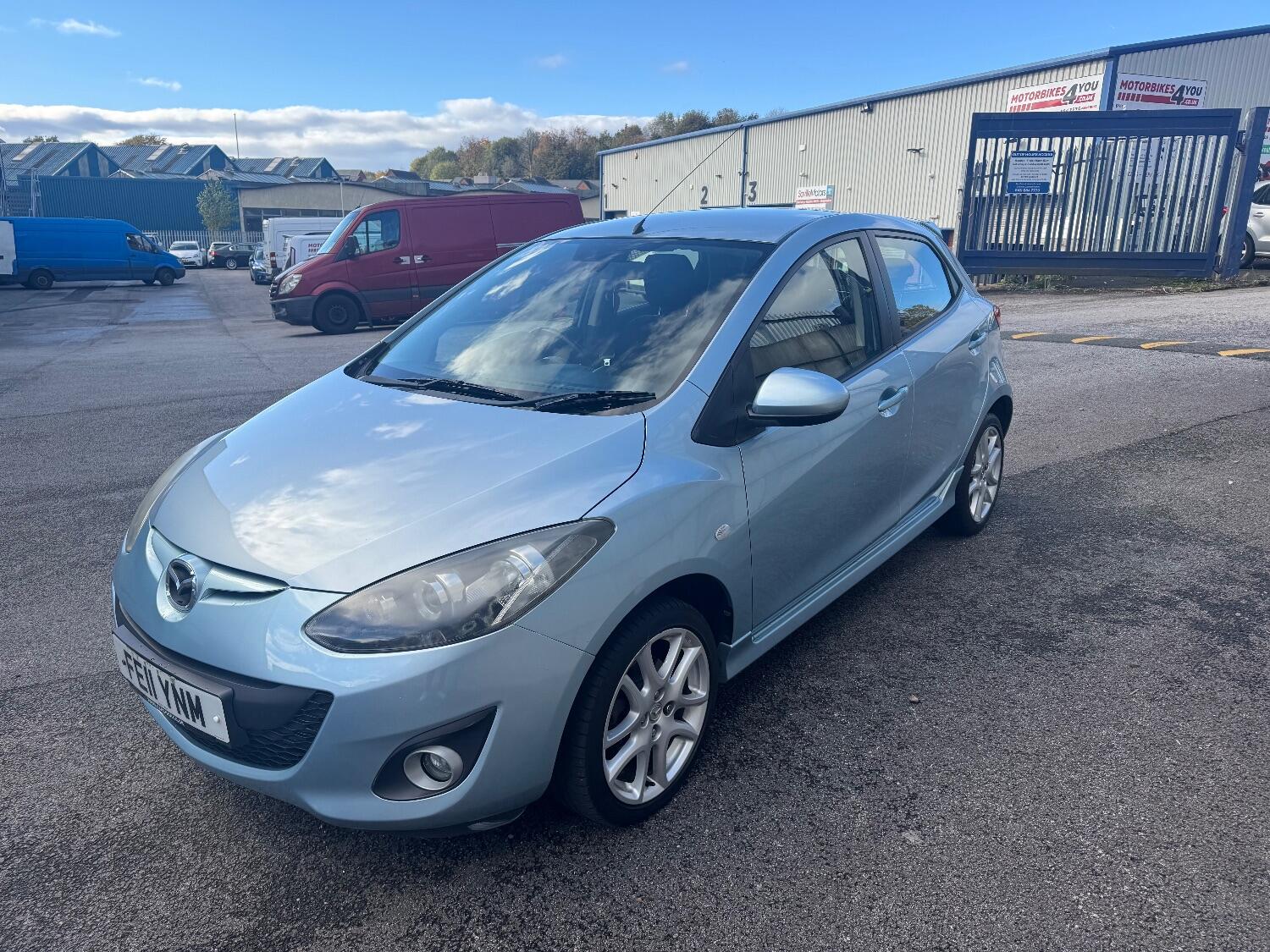 Used Mazda Mazda2 2011 for sale - 76799121: Photo 2