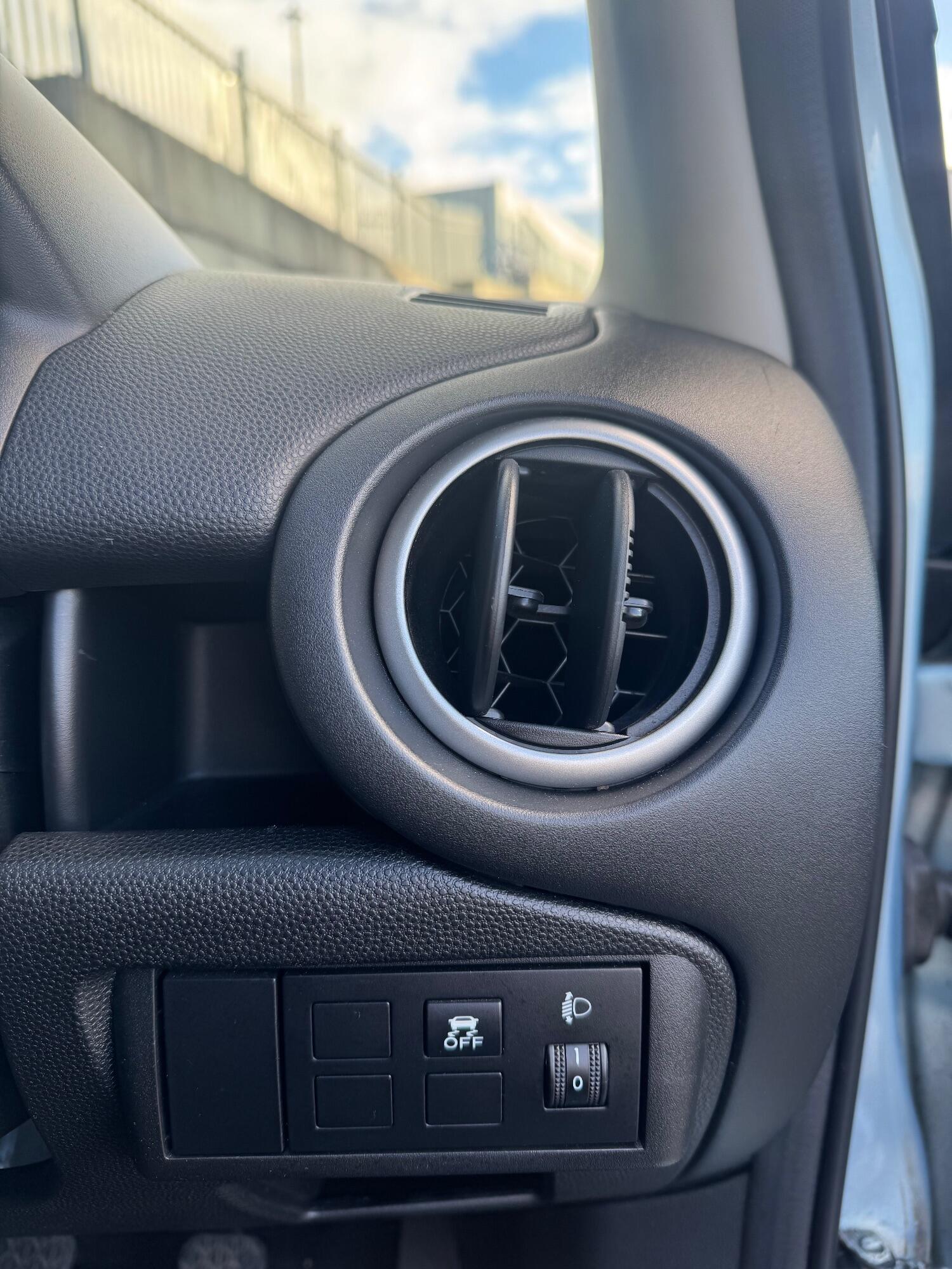 Used Mazda Mazda2 2011 for sale - 76799121: Photo 9