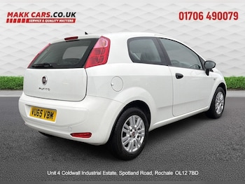 Used Fiat Punto 2015 for sale - 76884795: Photo