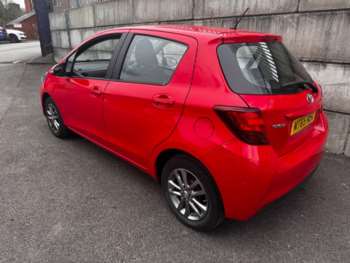 Used Toyota Yaris 2015 for sale - 74369395: Photo