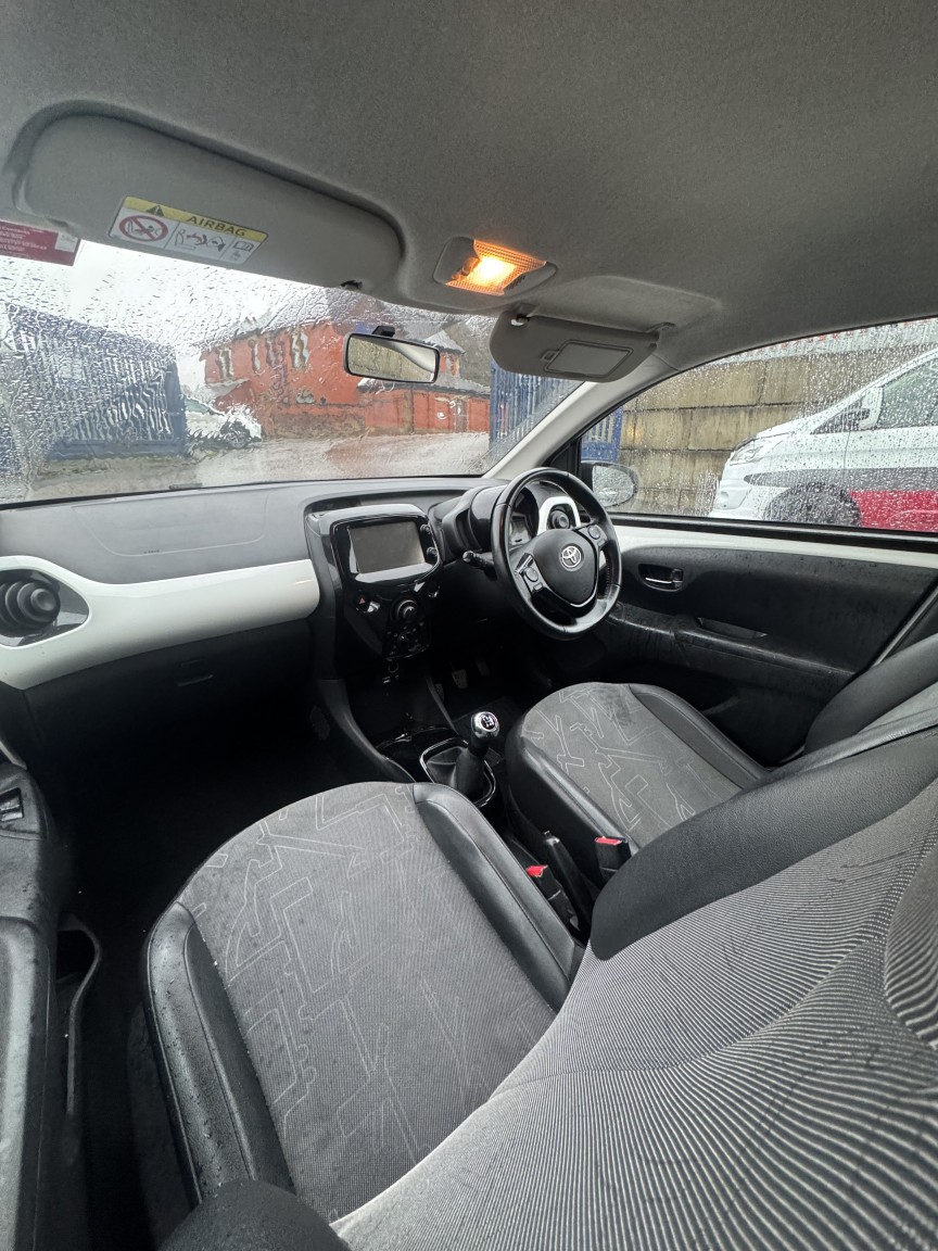 Used Toyota AYGO 2015 for sale - 77166114: Photo 11