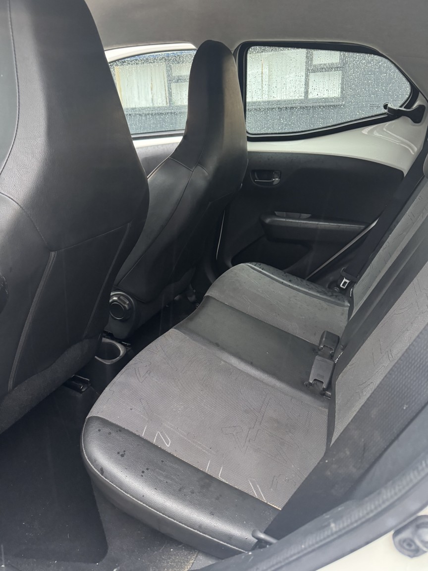 Used Toyota AYGO 2015 for sale - 77166114: Photo 24