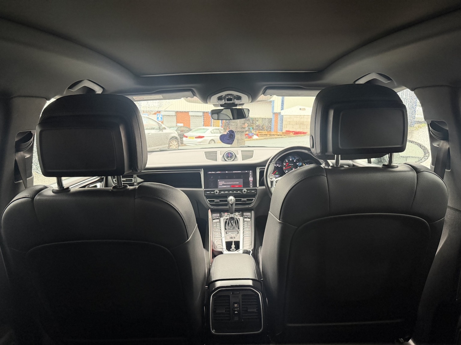 Used Porsche Macan 2021 for sale - 76777729: Photo 10