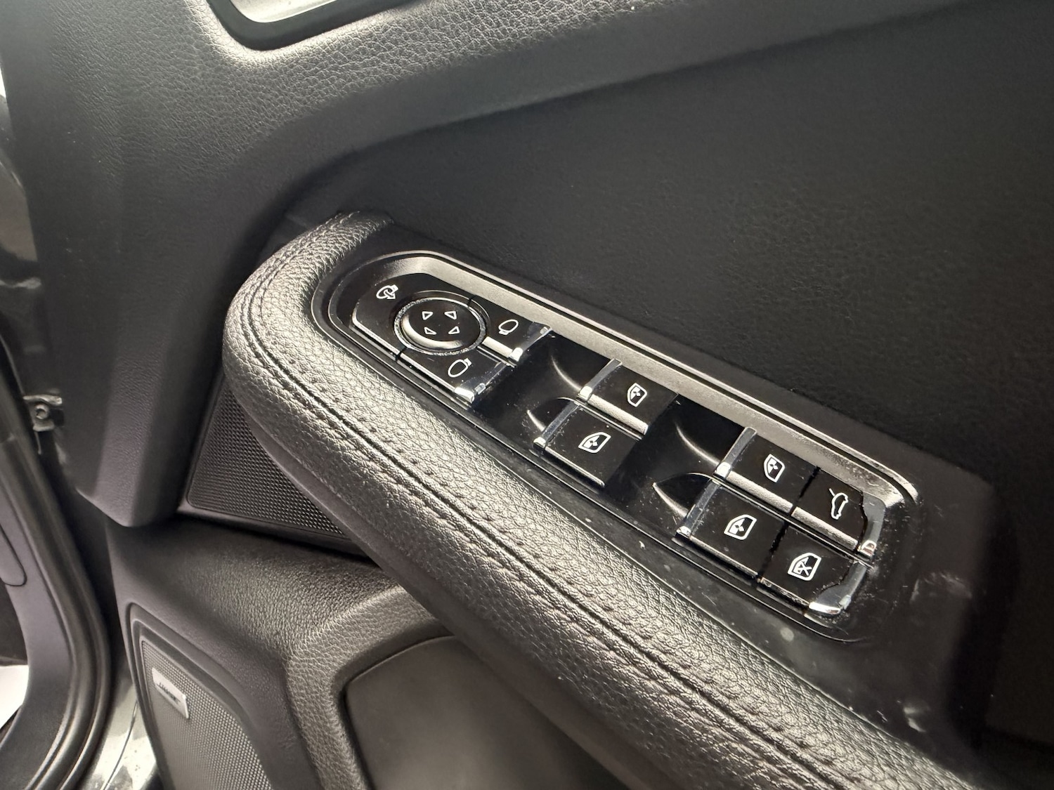 Used Porsche Macan 2021 for sale - 76777729: Photo 13