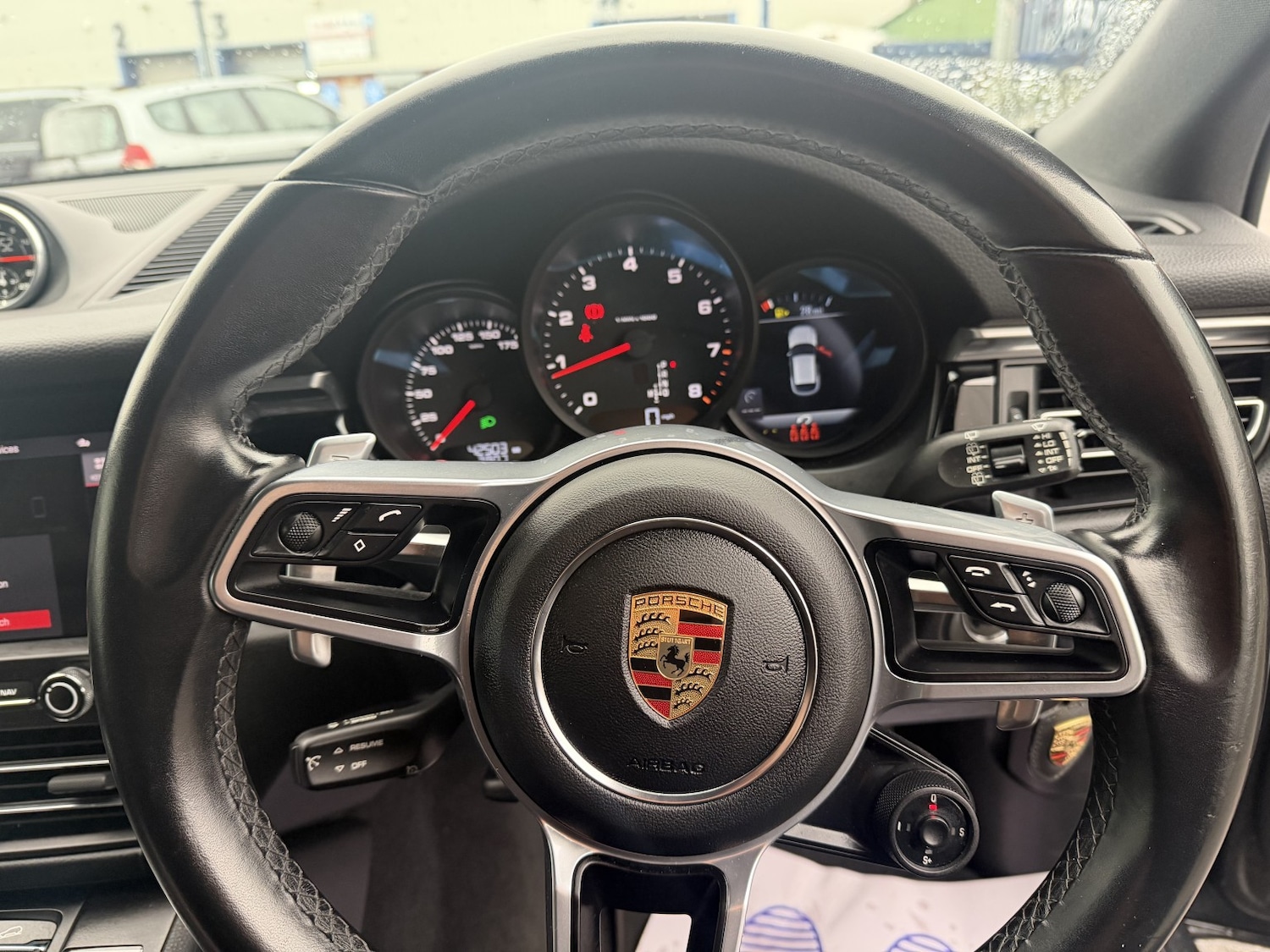 Used Porsche Macan 2021 for sale - 76777729: Photo 15