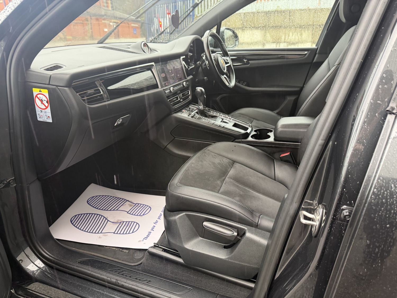 Used Porsche Macan 2021 for sale - 76777729: Photo 26