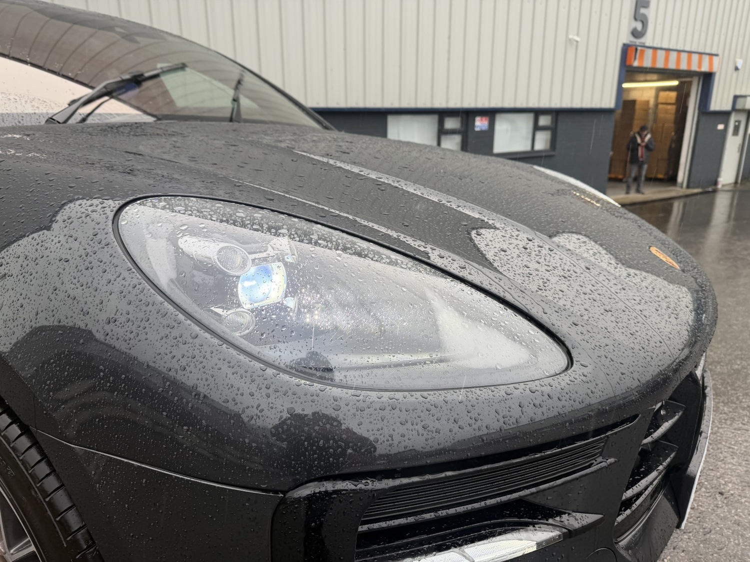 Used Porsche Macan 2021 for sale - 76777729: Photo 30