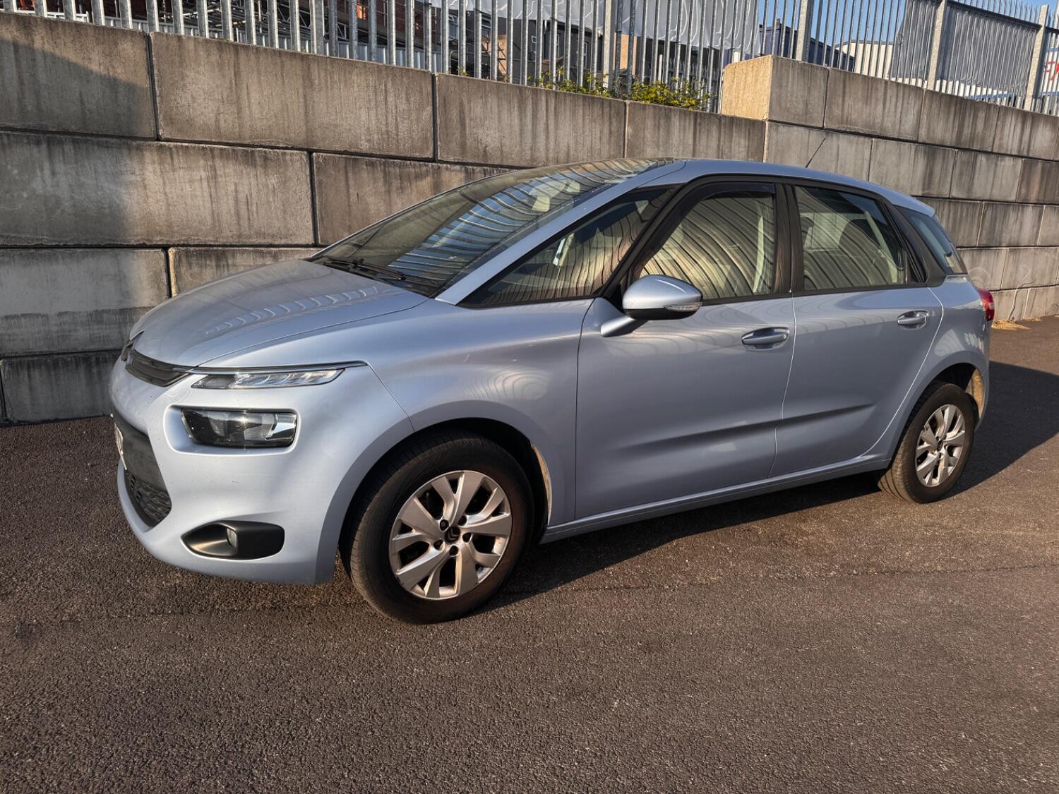 Used Citroen C4 Picasso 2016 for sale - 76777712: Photo 17