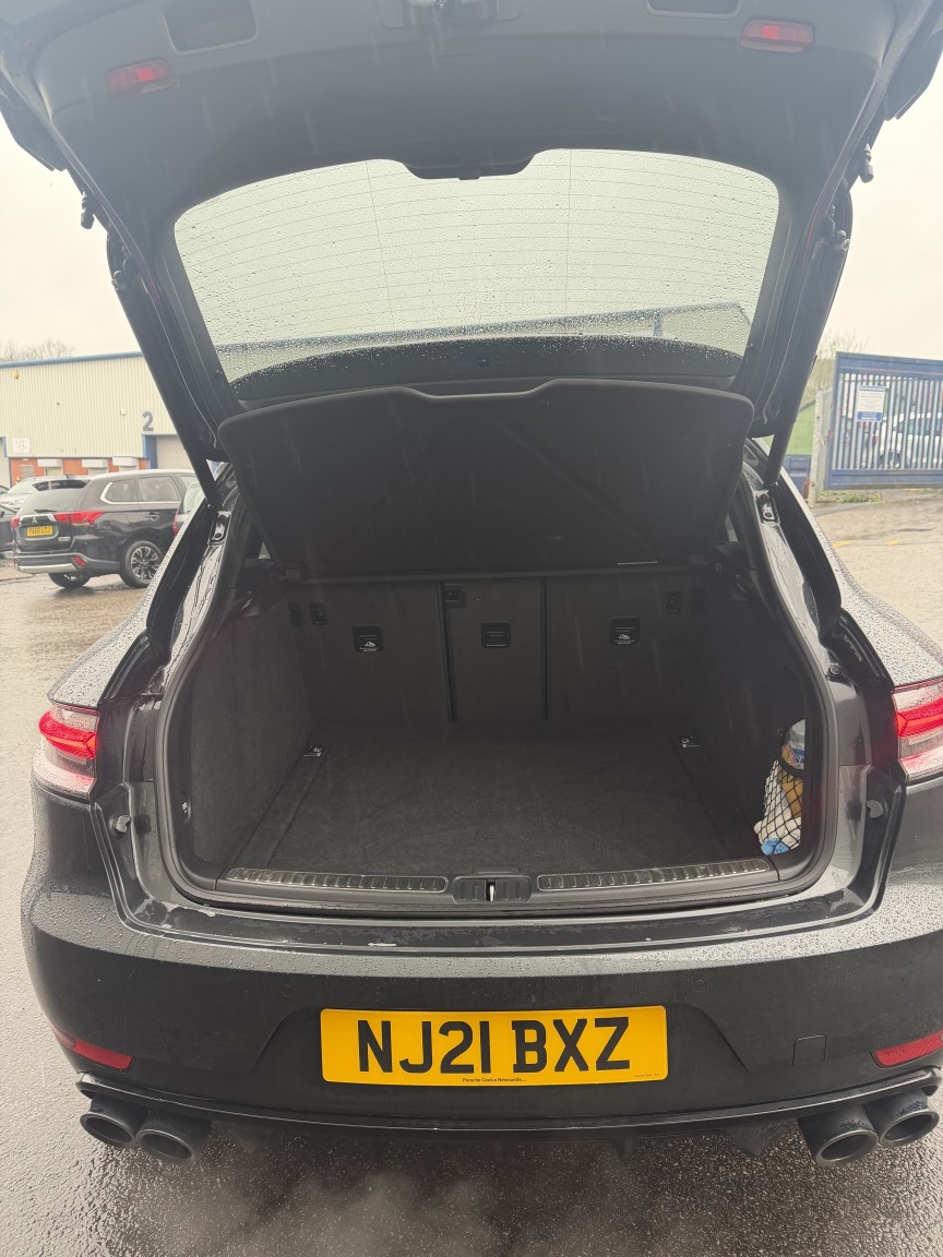 Used Porsche Macan 2021 for sale - 77545284: Photo 9