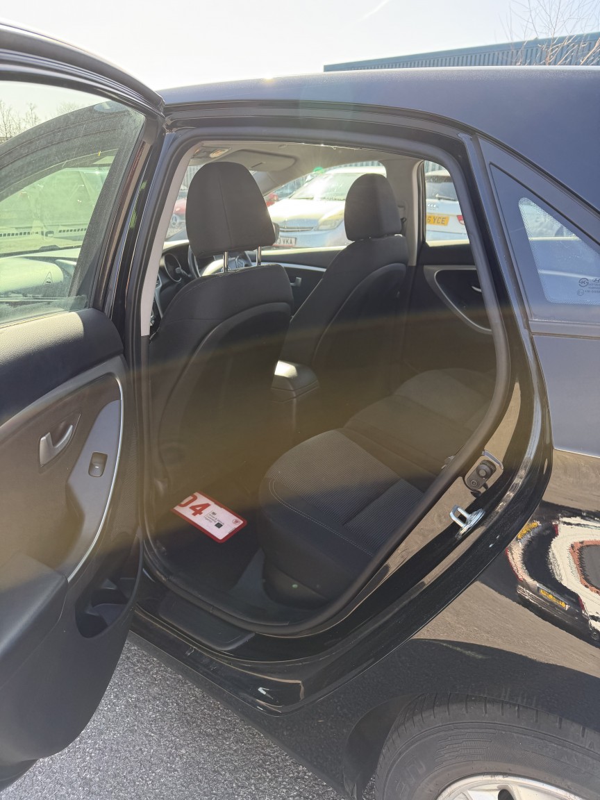 Used Hyundai i30 2013 for sale - 77953894: Photo 11