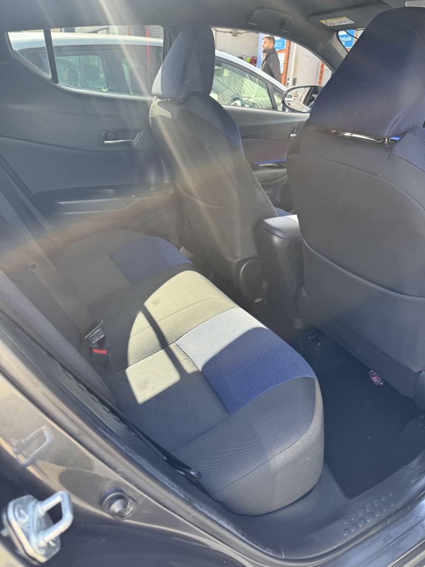 Used Toyota C-HR 2017 for sale - 78183002: Photo 17