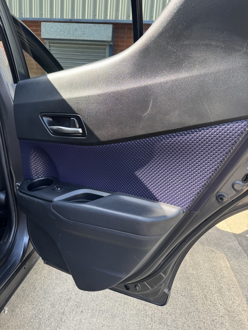 Used Toyota C-HR 2017 for sale - 78183002: Photo 18