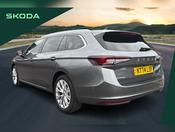 Used Skoda Superb 2025 for sale - 76679302: Photo