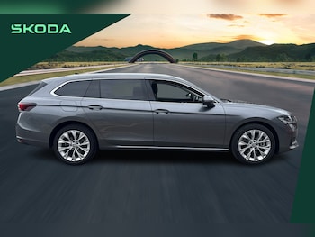 Used Skoda Superb 2025 for sale - 76679302: Photo